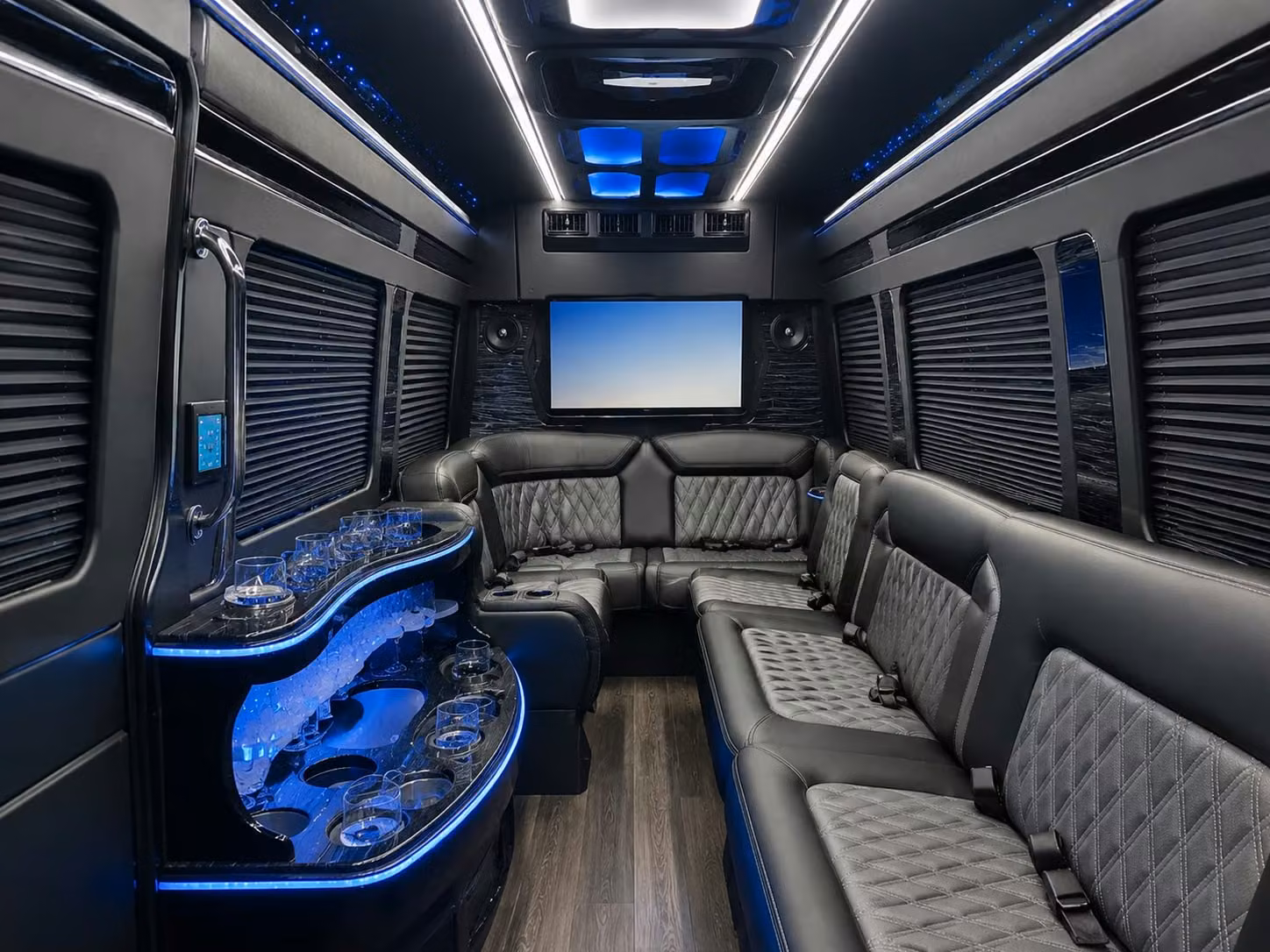 let charterbusrentalportland com handle portland field trip transportation to the columbia river gorge and beyond
