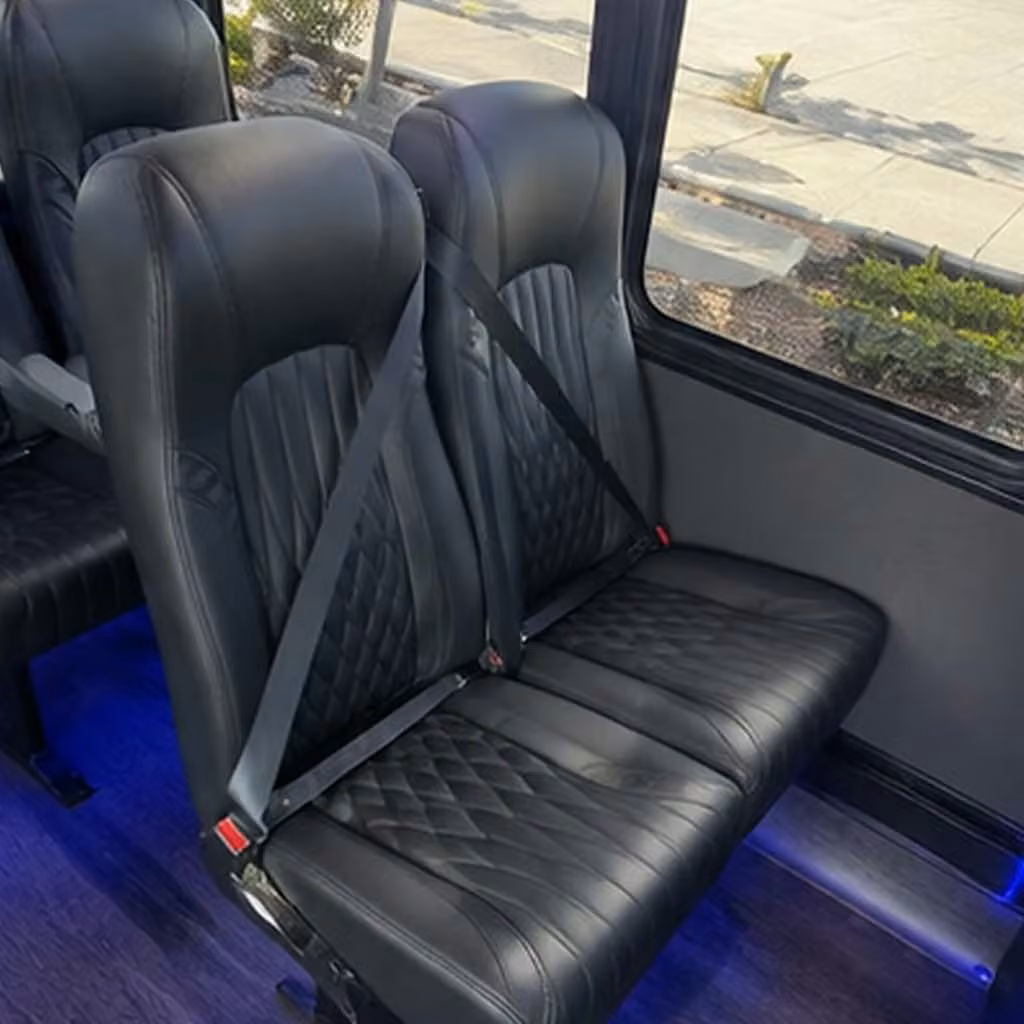 portland 15 passenger minibus rental